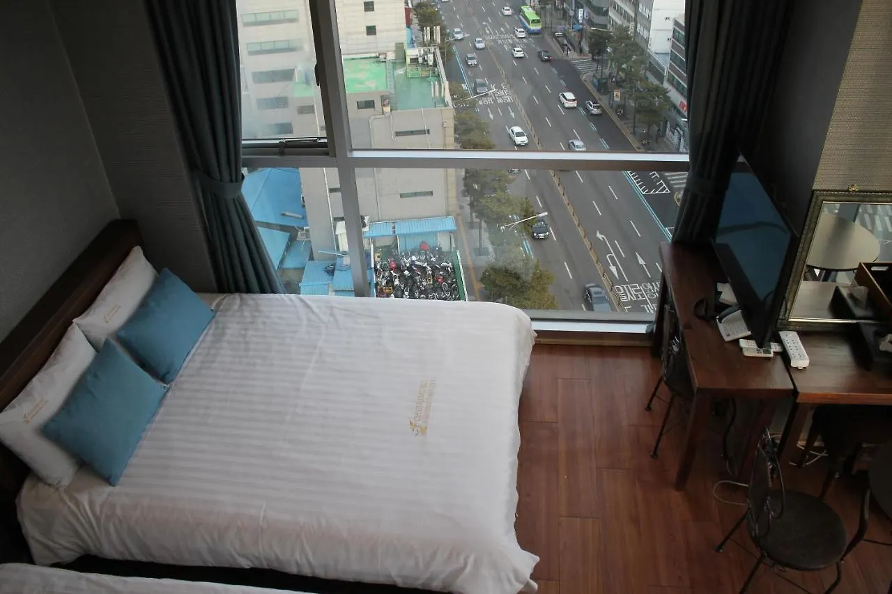 Myeongdong Merlin Hotel Seoul 3*,
