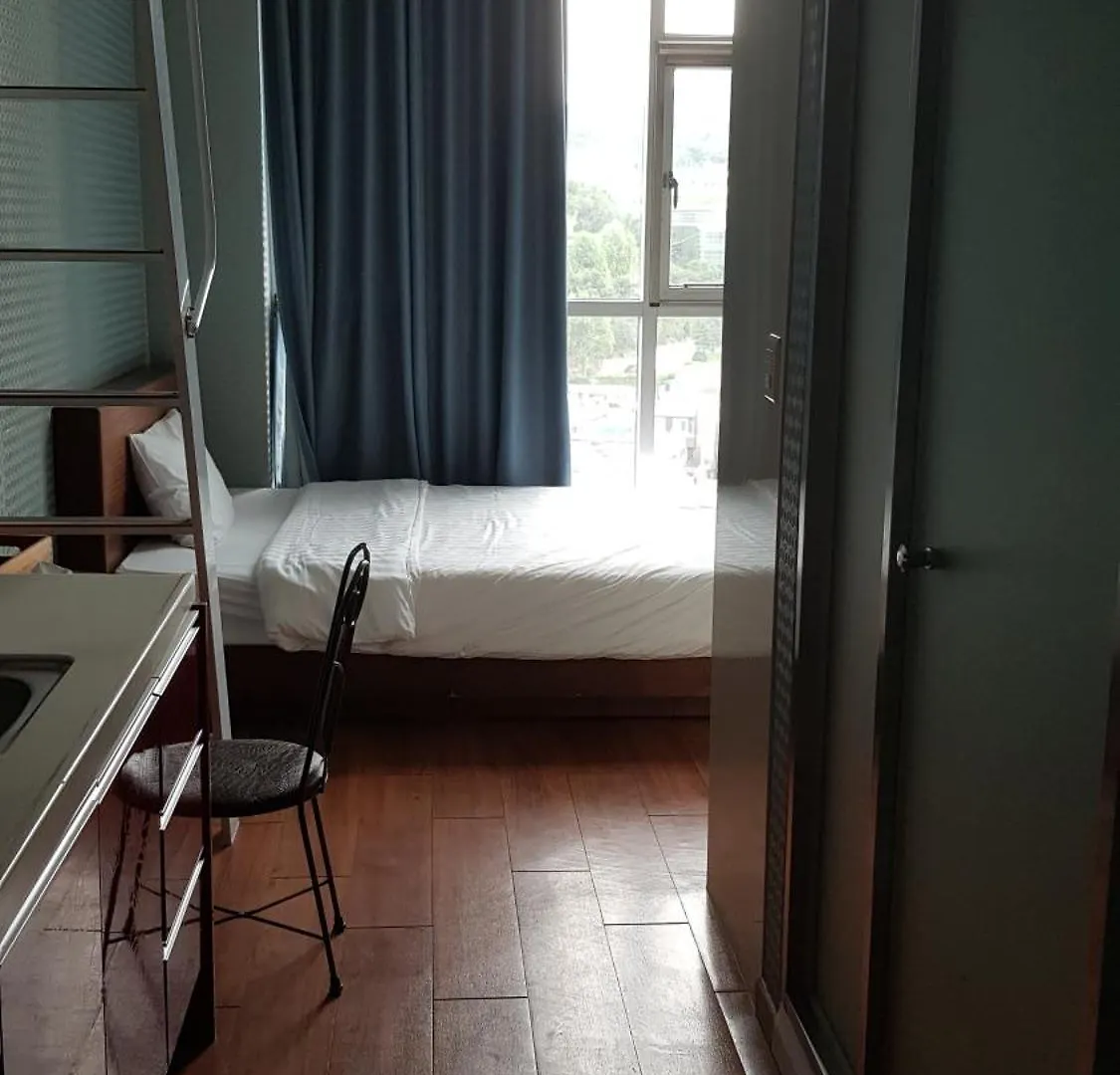 Myeongdong Merlin Hotel Seoul 3*,
